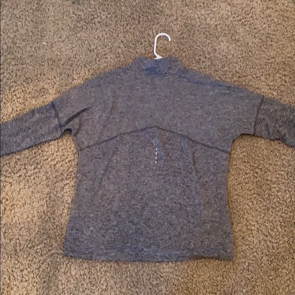 Nike pullover - Picture 2 of 3